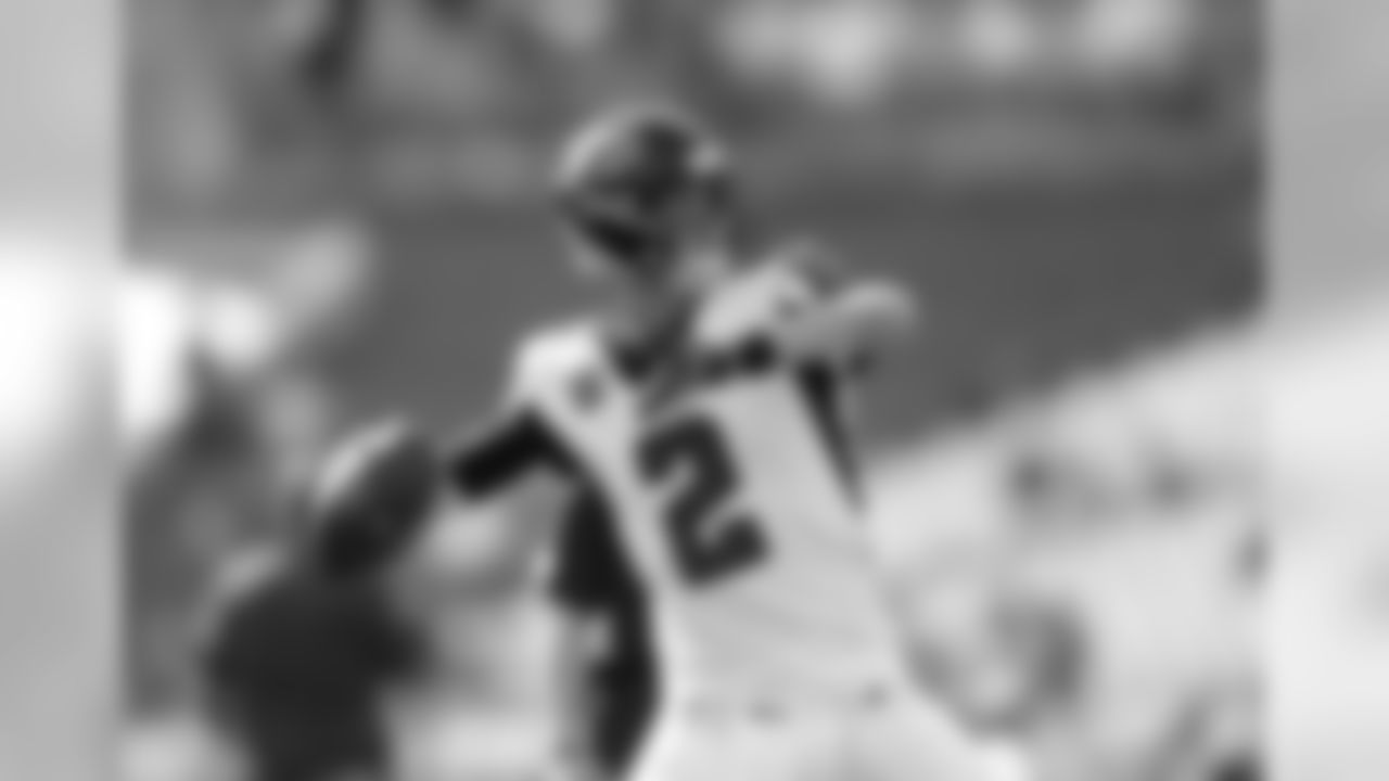Atlanta Falcons quarterback Matt Ryan (2) warms up prior to an NFL football game against the Tampa Bay Buccaneers Sunday, Dec. 29, 2019, in Tampa, Fla. (AP Photo/Jason Behnken)