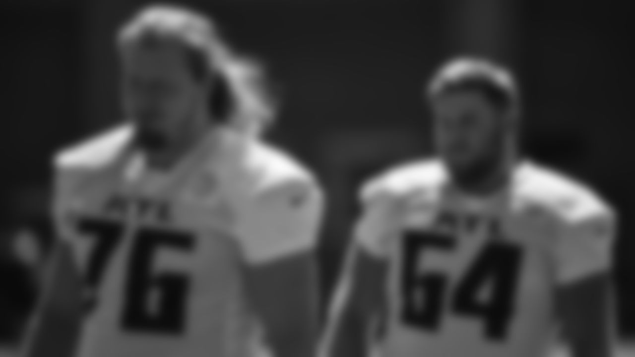 Atlanta Falcons offensive tackle Kaleb McGary #76 and offensive guard Ryan Neuzil #64 during team practice at Atlanta Falcons Headquarters in Flowery Branch, Georgia, on Friday September 23, 2021. (Photo by Brandon Magnus/Atlanta Falcons)