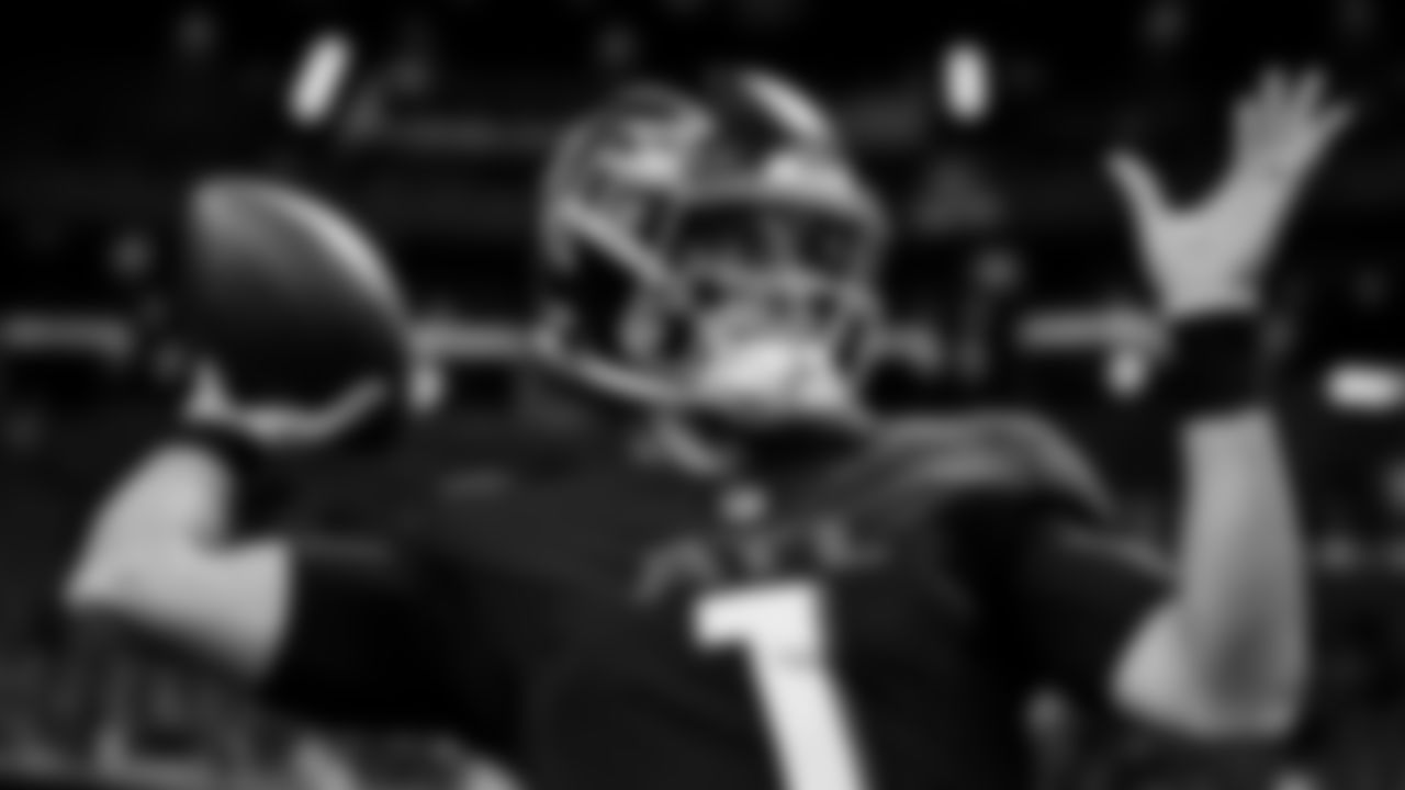 Atlanta Falcons quarterback Marcus Mariota #1 warms up prior to the game against the New Orleans Saints at Mercedes-Benz Stadium in Atlanta, Georgia on Sunday, September 11, 2022. (Photo by Brandon Magnus/Atlanta Falcons)