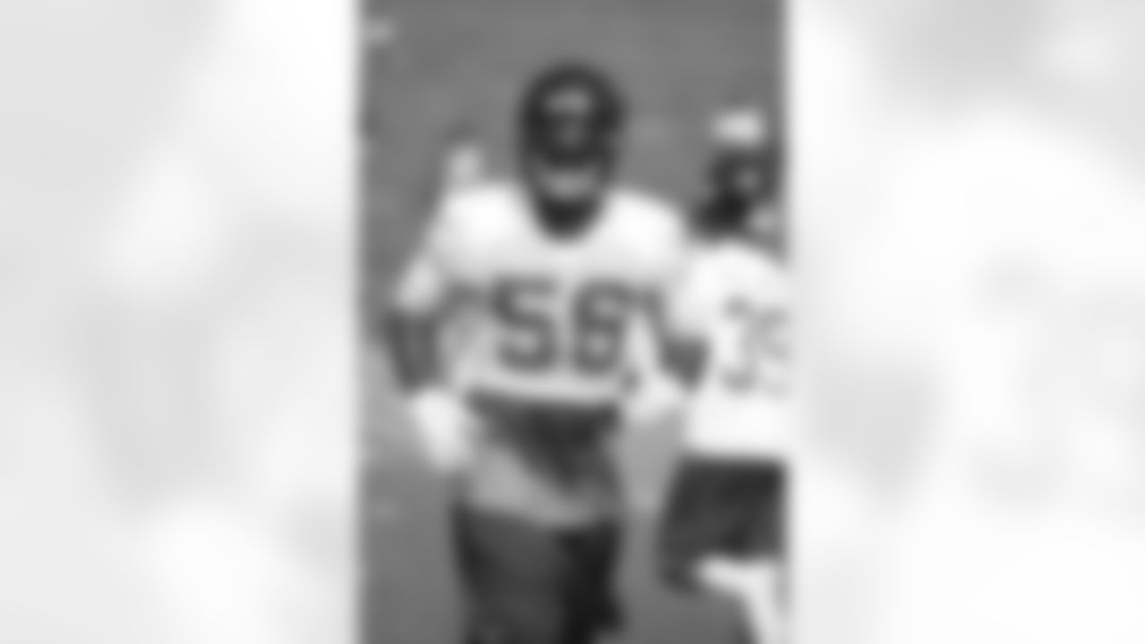 Linebacker Sean Weatherspoon // 2012 Atlanta Falcons Minicamp - Day 2 // June 20, 2012 // Flowery Branch, Ga. -