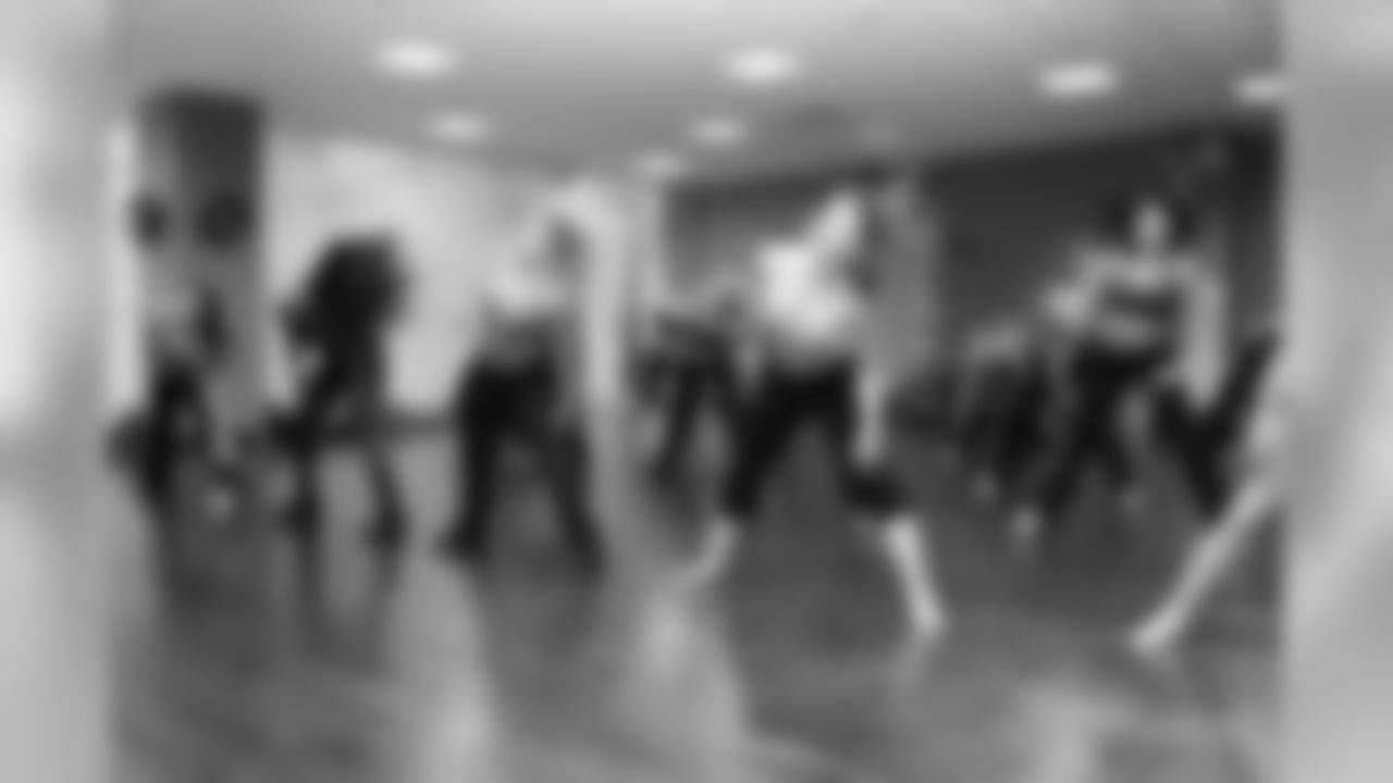 The Atlanta Falcons Cheerleaders practice a routine // Atlanta Falcons Cheerleaders Practice // 7/7/2011 // Atlanta -