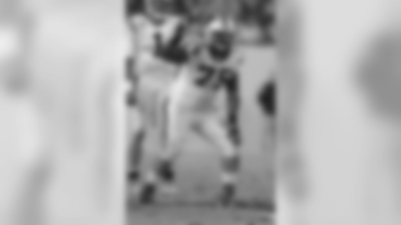 RG Chris Scott