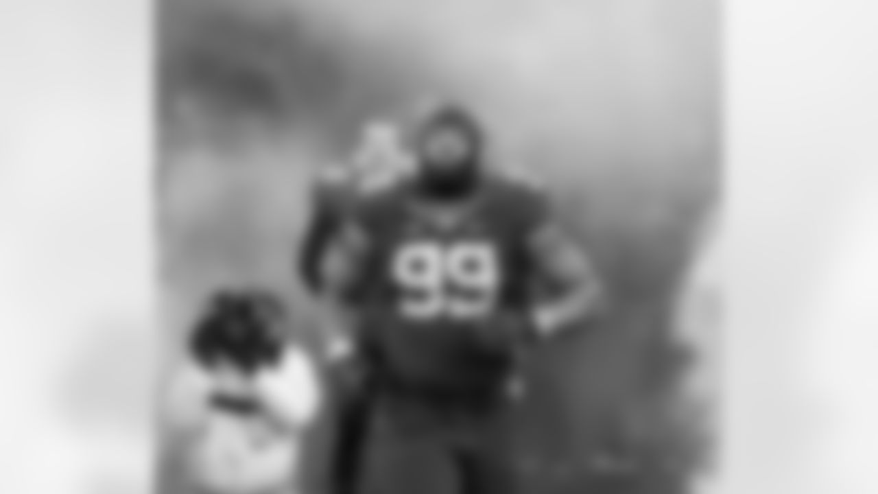 At 6-foot-6 and 310 pounds, Ra'Shede Hageman projects as a first-round caliber defensive tackle with athleticism and strength to push from the interior of the D-line.