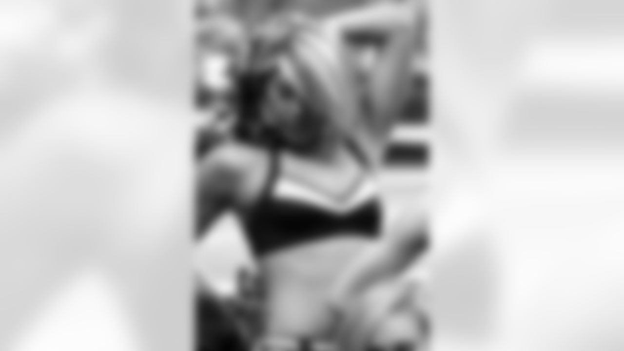 Reneau K. // 2010 Atlanta Falcons Cheerleaders Game Shots // 2010 // Atlanta -