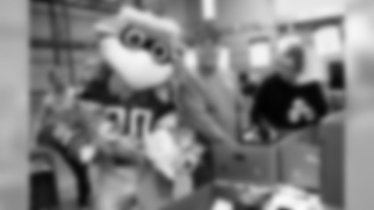 AF_20191022_Huddle-for-100_AR1_7510