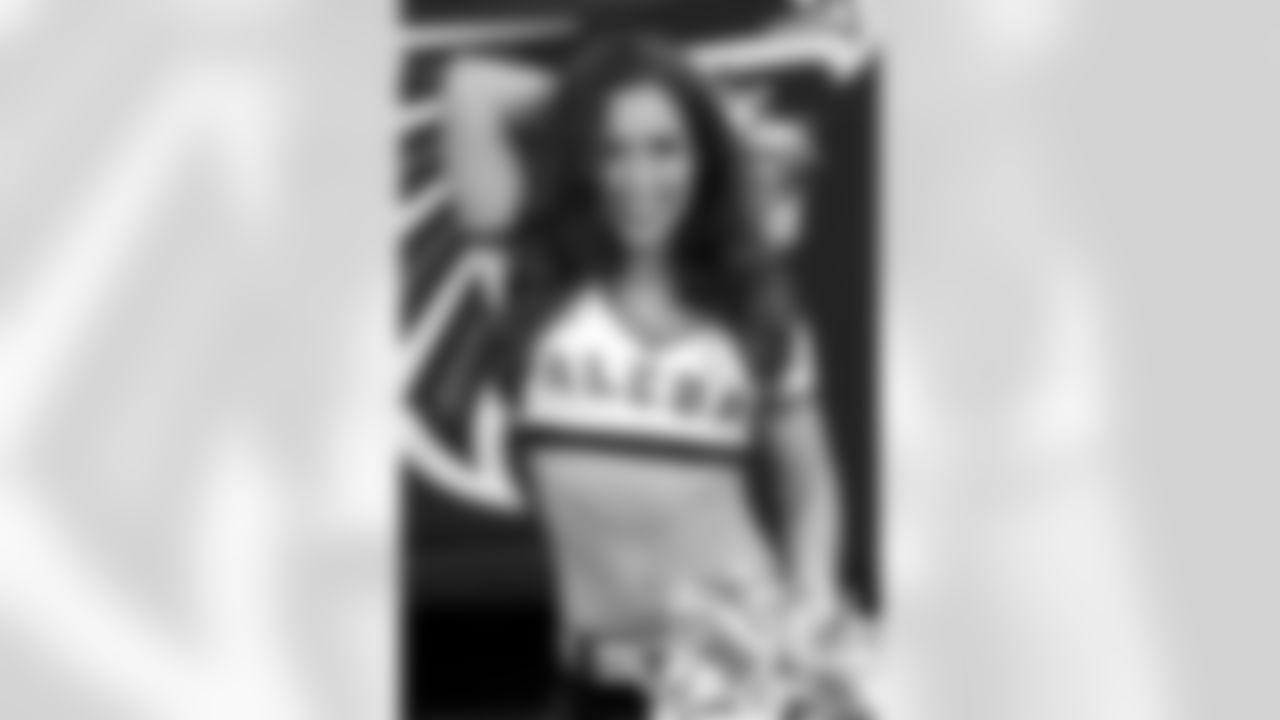 Jennifer T. // Falcons vs. Dolphins - Cheerleaders // August 12, 2011 // Atlanta -