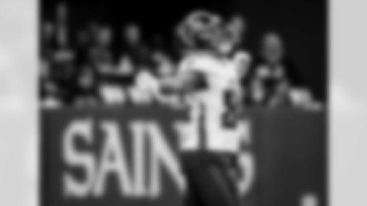 Atlanta Falcons running back Cordarrelle Patterson #84 takes the field prior to a game against the New Orleans Saints at Caesars Superdome in New Orleans, Louisiana on Sunday, November 7, 2021. (Photo by Dan Anderson/Atlanta Falcons)