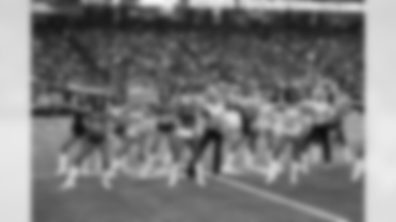 2009 Cheerleader Photos