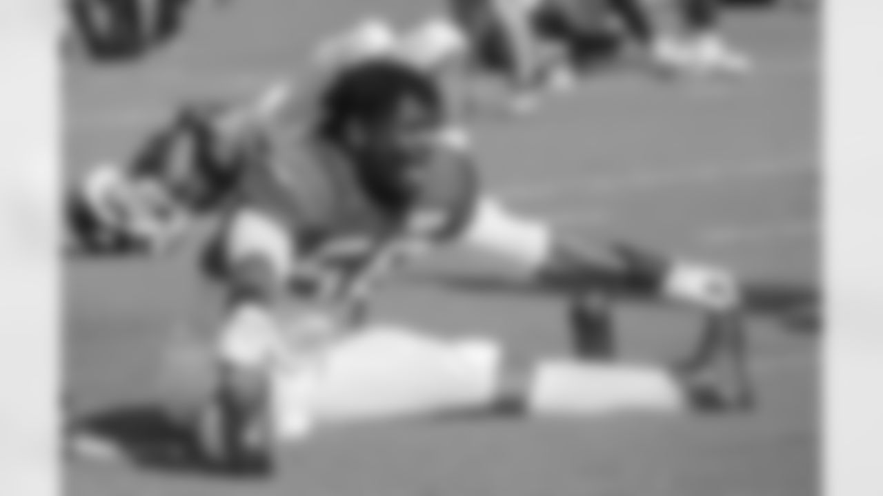 LB Sean Weatherspoon