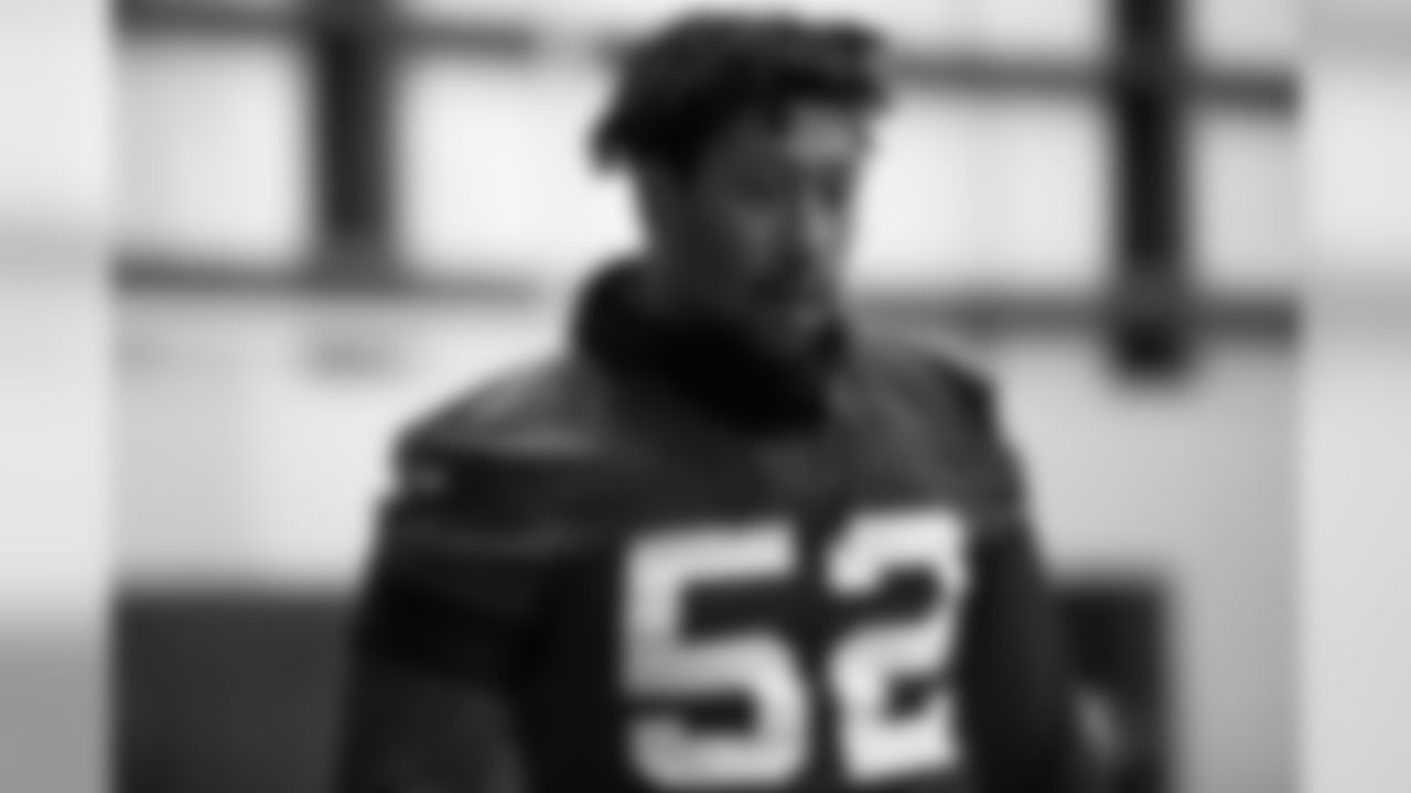 DE Bruce Irvin
Atlanta Falcons/Carmen Mandato