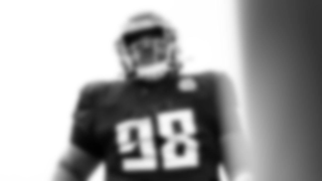 Atlanta Falcons nose tackle Mike Pennel #98 during team practice at Atlanta Falcons Headquarters in Flowery Branch, Georgia, on Wednesday, December 8, 2021. (Photo by Shanna Lockwood/Atlanta Falcons)