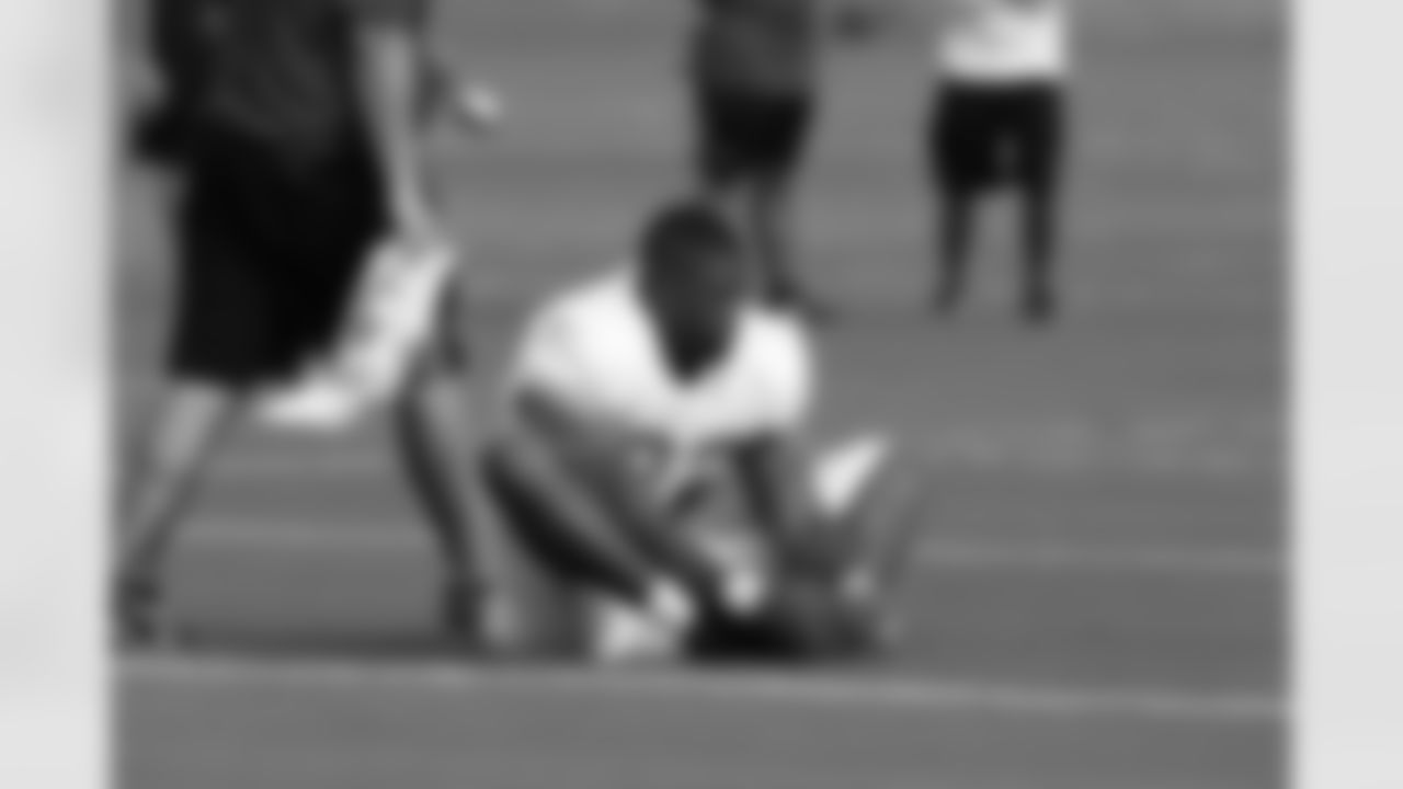 DE Ray Edwards // 2011 Russell Athletic Training Camp - Day 6 // August 2, 2011 // Flowery Branch, Ga. —