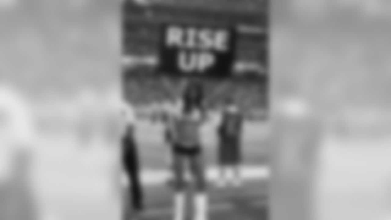 Heather K. // 2010 Atlanta Falcons Cheerleaders Game Shots // 2010 // Atlanta -