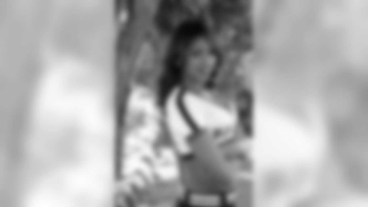 Denita C. // 2011 Atlanta Falcons Cheerleaders Studio Shots // 2011 // Atlanta -