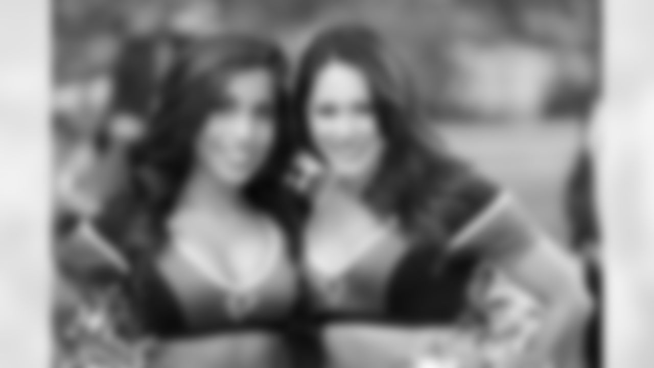 Atlanta Falcons Cheerleaders Melissa Z. and Natalie D. (PHOTOS: Art Morrison, Special to AtlantaFalcons.com)