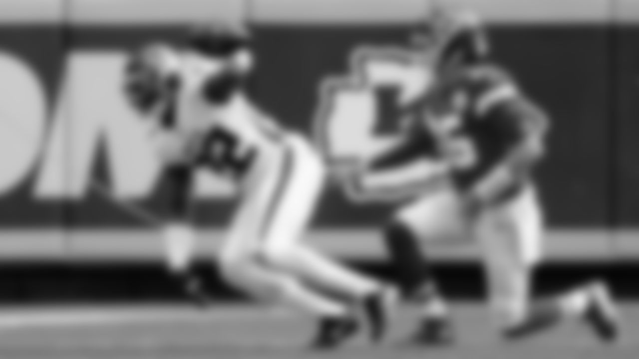 Atlanta Falcons strong safety Keanu Neal #22 makes an interception on a trick play during the first half against the Kansas City Chiefs on December 27, 2020.