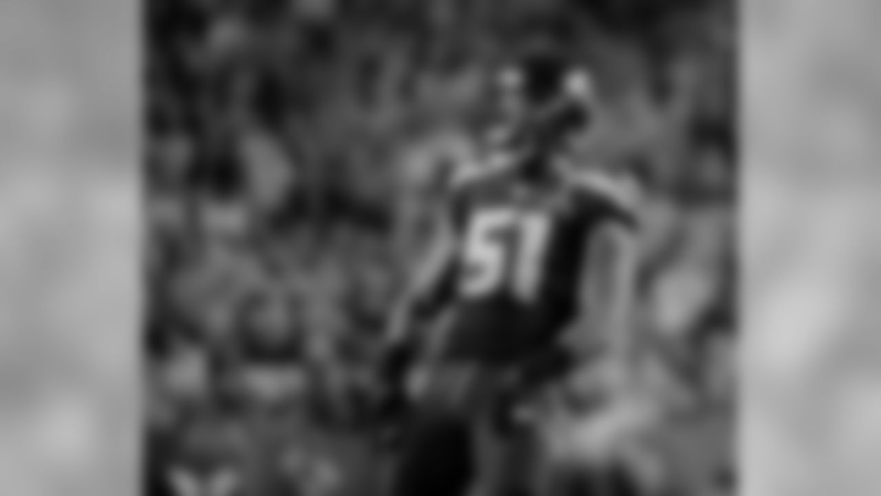 DE Bruce Irvin