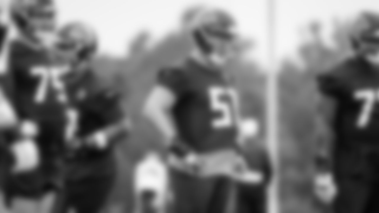 Atlanta Falcons center Alex Mack #51 during practice at IBM Performance Field. (Photo by Kara Durrette/Atlanta Falcons)