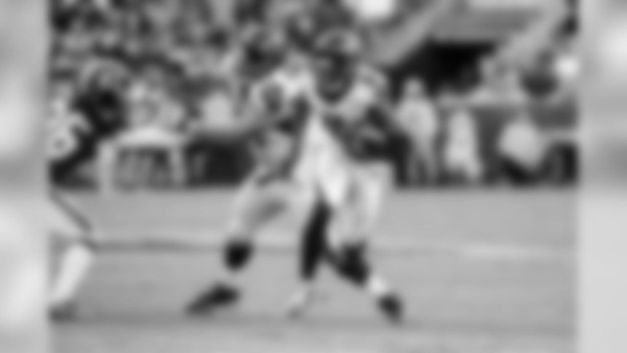 WR Julio Jones keeps going for his first touchdown of the 2018 season.