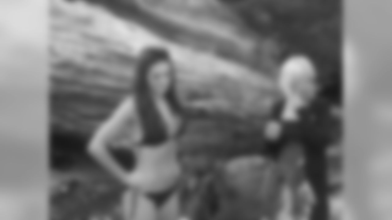 Alice F. // 2011 Atlanta Falcons Cheerleaders Swimsuit Calendar Photo Shoot // 2011 // Bermuda -