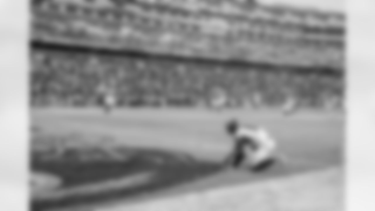WR Julio Jones keeps going for his first touchdown of the 2018 season.