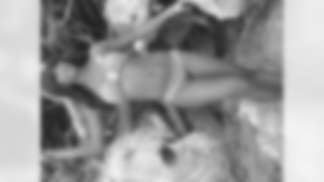 Natalie S. // 2011 Atlanta Falcons Cheerleaders Swimsuit Calendar Photo Shoot // 2011 // Bermuda -