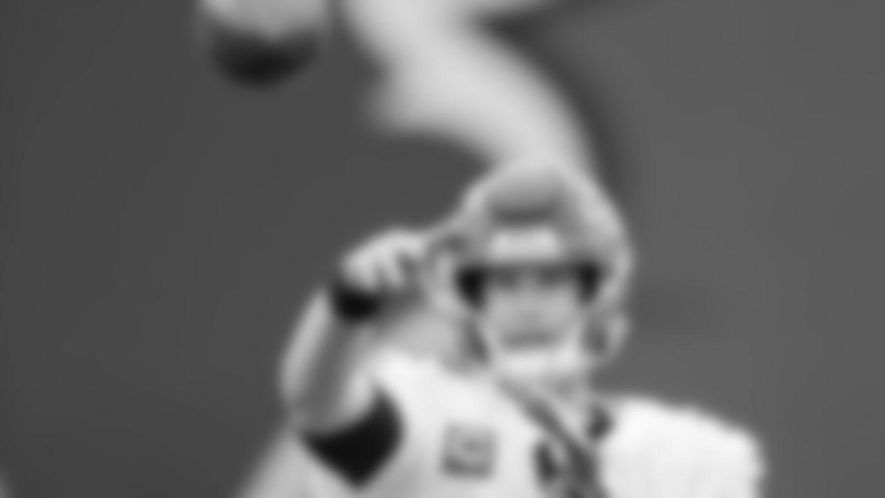 Atlanta Falcons quarterback Matt Ryan #2 throws the football against the Tampa Bay Buccaneers on January 3, 2021.
