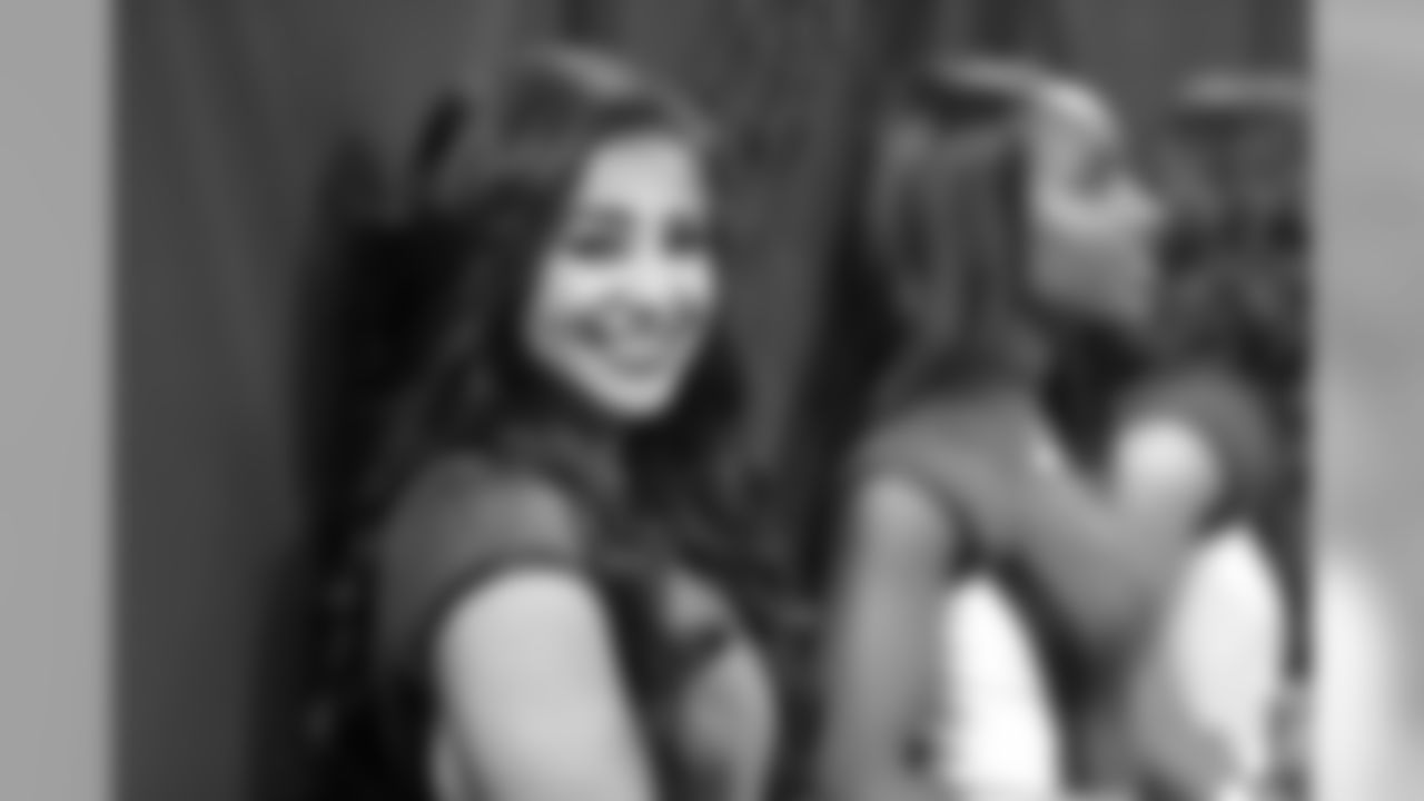 AM9W0904_2000
