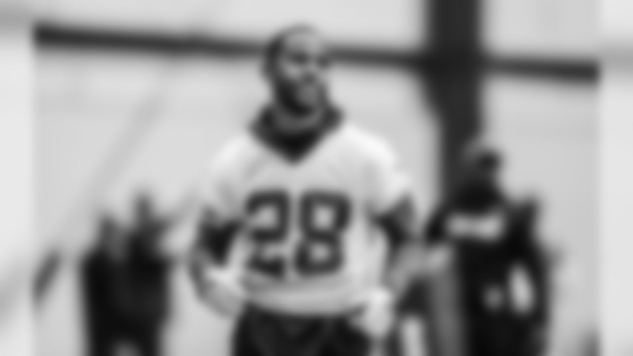 CB Justin Bethel