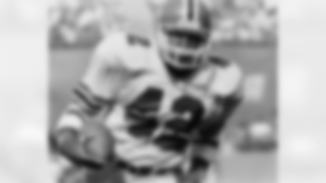 Falcons RB Gerald Riggs on a carry in a game against the Rams on October 16, 1983
