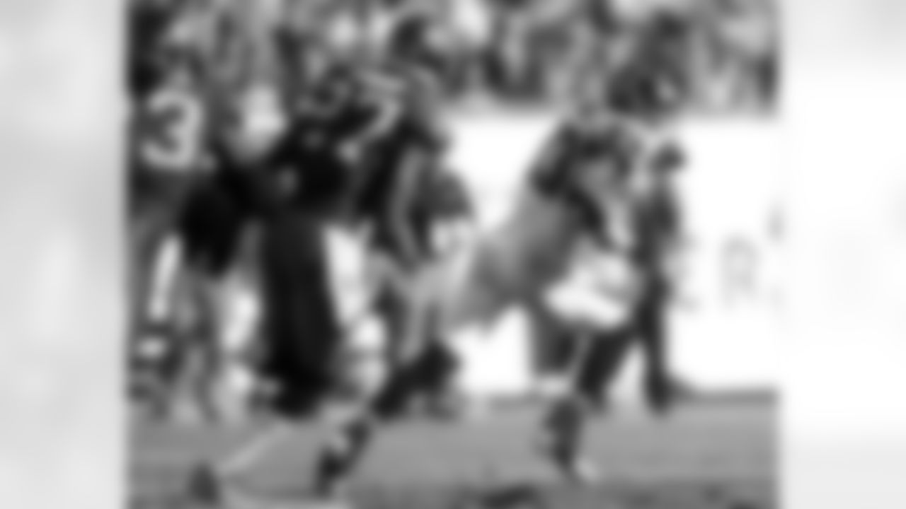 WR Harry Douglas breaks free on an 80-yard touchdown receoption in the second half