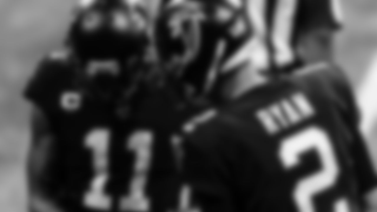 Atlanta Falcons wide receiver Julio Jones #11 listens to quarterback Matt Ryan #2 on the sideline against the New Orleans Saints on December 6, 2020.