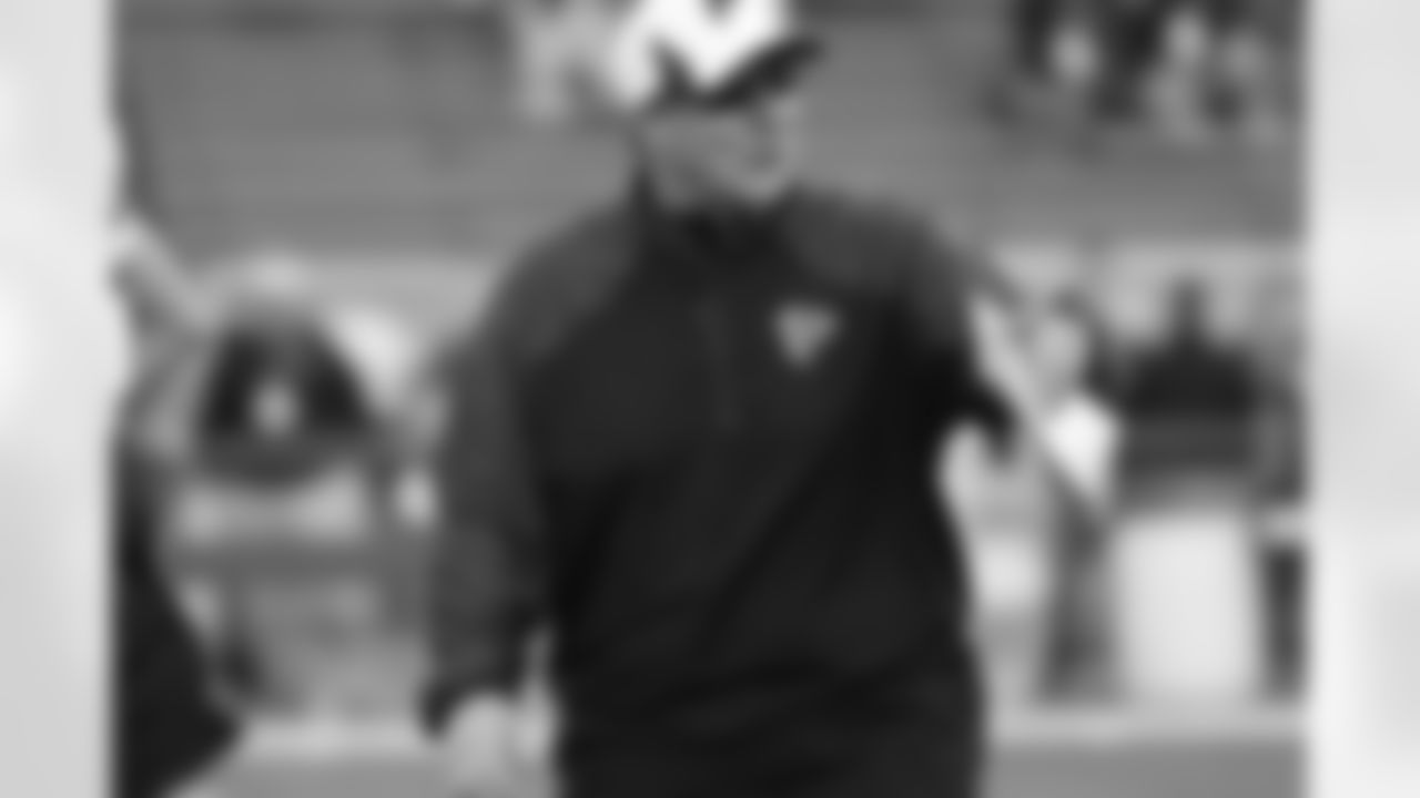 Falcons tight ends coach Chris Scelfo.