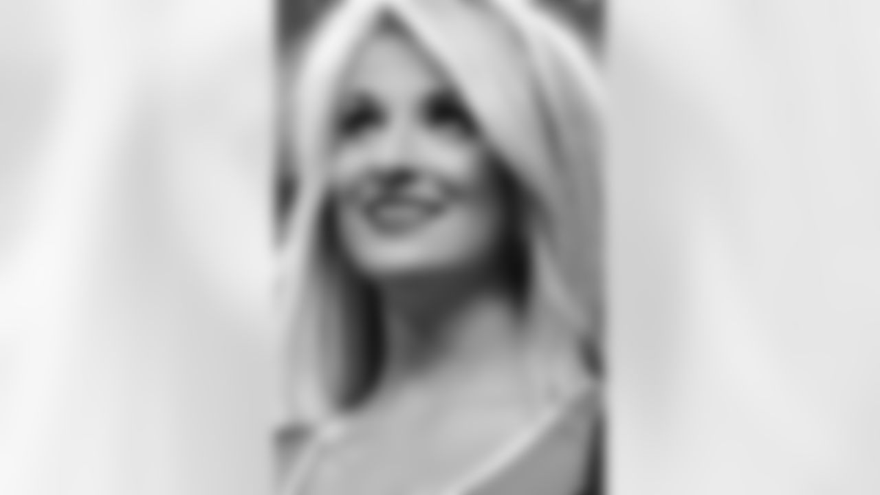 Atlanta Falcons Cheerleader Jonna B. (PHOTOS: Art Morrison, Special to AtlantaFalcons.com)