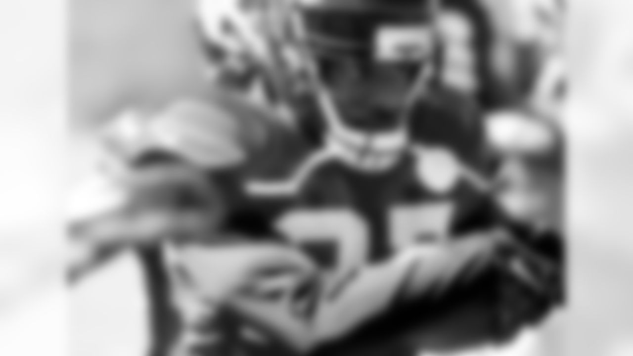 CB Robert McClain