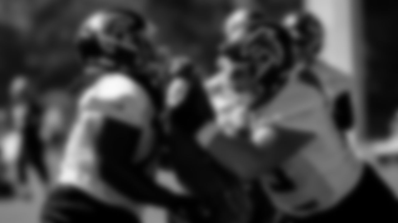 Atlanta Falcons guard James Carpenter #77 works with guard John Wetzel #75 during practice at IBM Performance Field. (Photo by Kara Durrette/Atlanta Falcons)