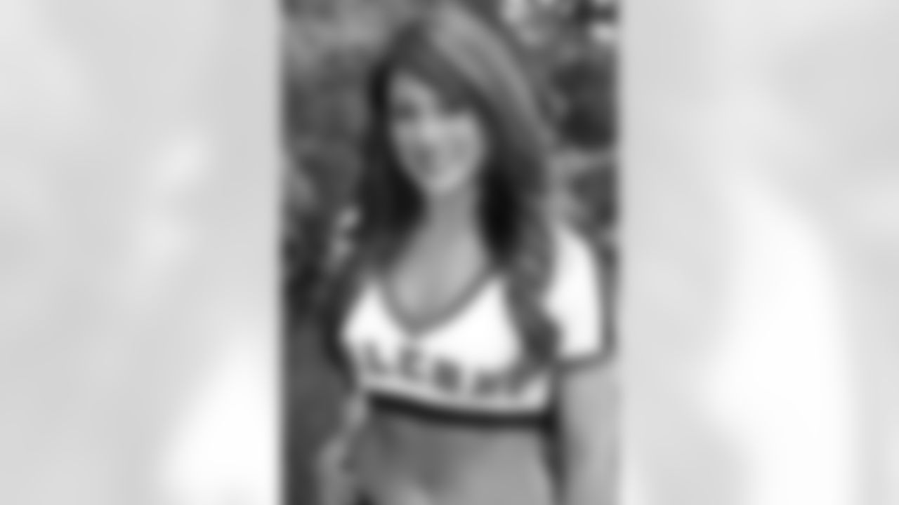 Natalie D. // 2011 Atlanta Falcons Cheerleaders Studio Shots // 2011 // Atlanta -