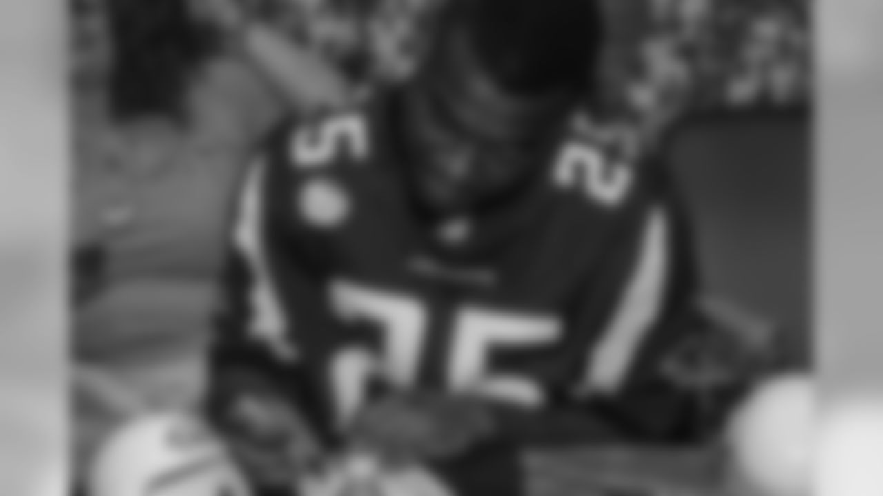 RB Ito Smith
Atlanta Falcons / Stacey Ward