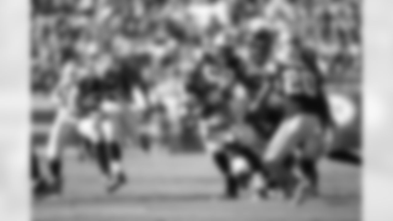 The Falcons visit Bank of America Stadium in Charlotte for their second NFC South game against the Panthers this season // Falcons at Panthers - 2011 // Dec. 11, 2011 // Charlotte -