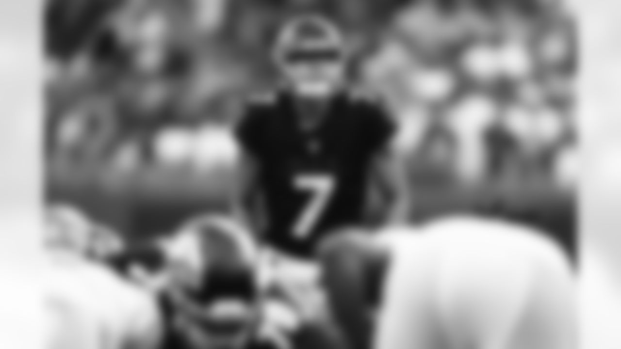 Atlanta Falcons kicker Younghoe Koo #7 prepares to kick a field goal during the second quarter against the Tampa Bay Buccaneers at Raymond James Stadium in Tampa, Florida on Sunday, September 19, 2021. (Photo by Matt Pendelton/Atlanta Falcons)