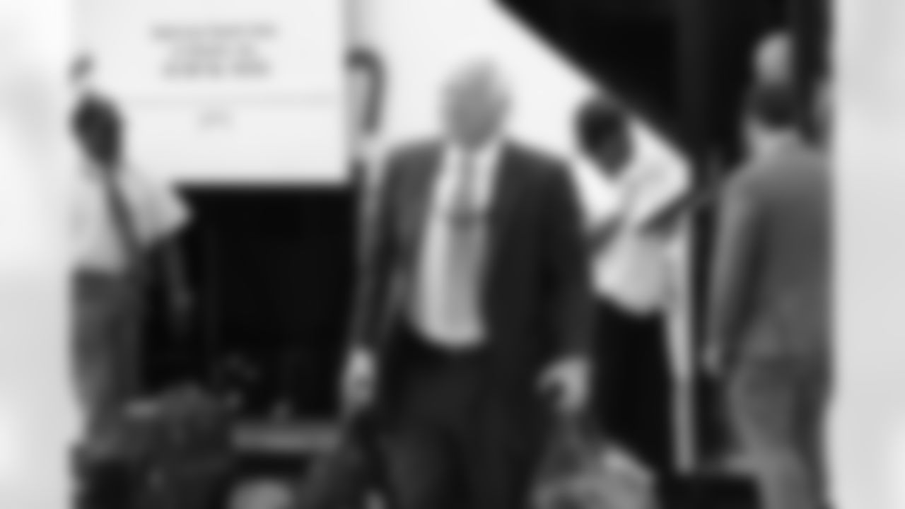 Head Coach Mike Smith