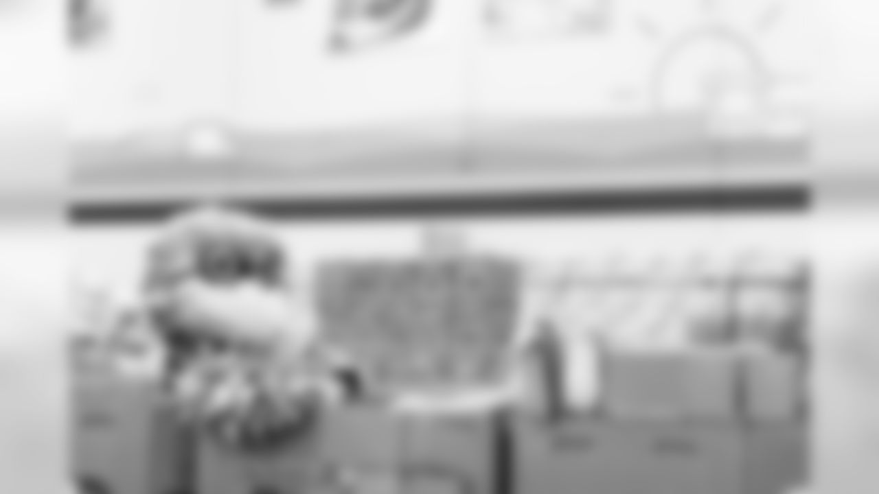 AF_20191001_HometownHuddleFoodBank_JG3_4542