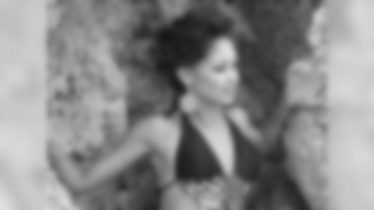 Brittiney W. // 2011 Atlanta Falcons Cheerleaders Swimsuit Calendar Photo Shoot // 2011 // Bermuda -