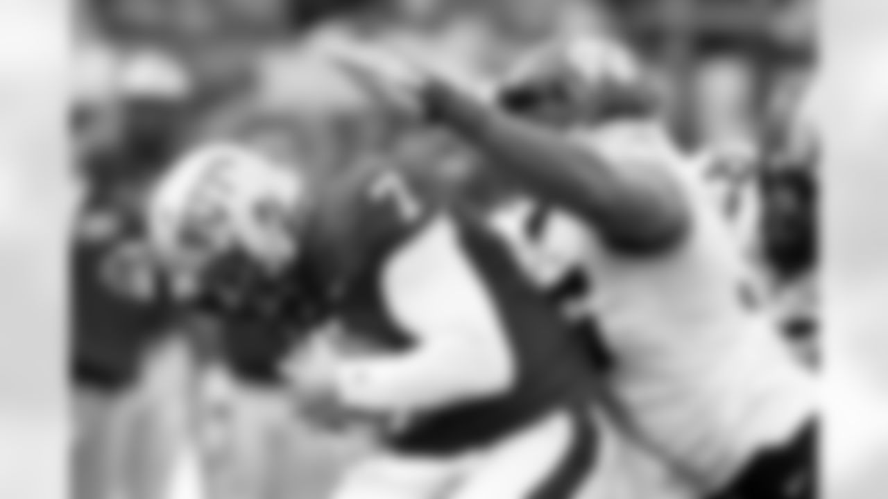 North Carolina DE Kareem Martin (6-6, 265)
