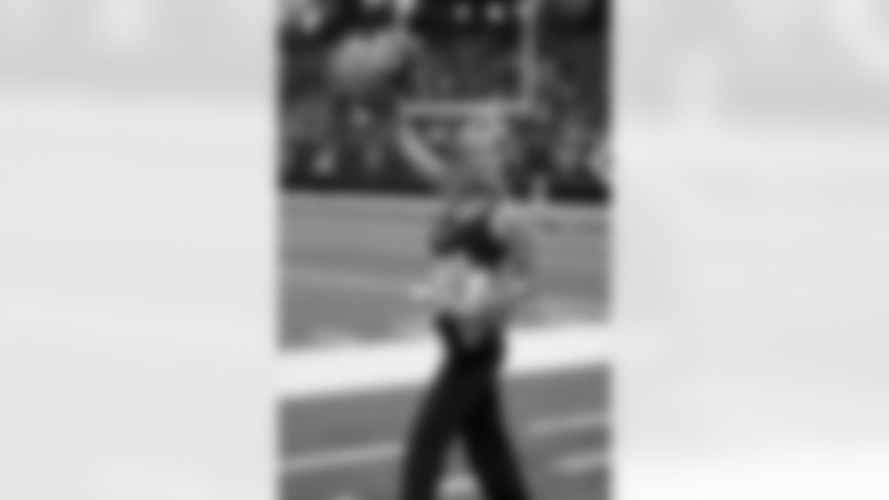 2009 Cheerleader Photos