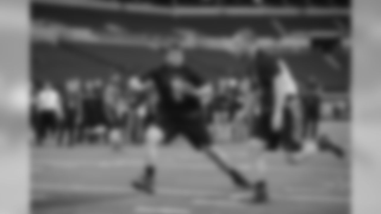 Ohio State offensive lineman Taylor Decker, left, blocks Missouri offensive lineman Evan Boehm