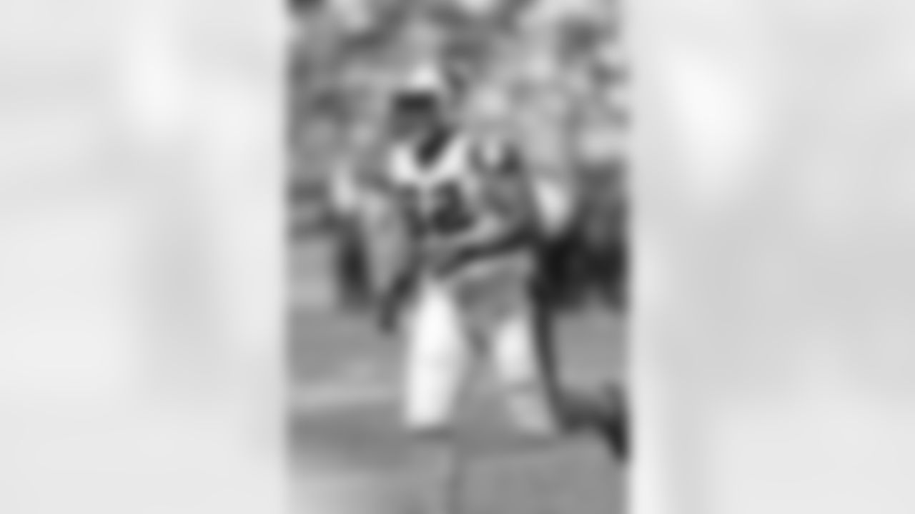DT Dwan Edwards