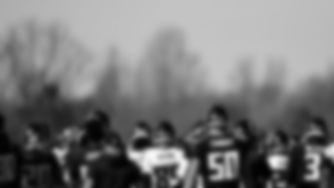 View of the team during team practice at Atlanta Falcons Headquarters in Flowery Branch, Georgia, on Thursday, December 2, 2021. (Photo by Shanna Lockwood/Atlanta Falcons)