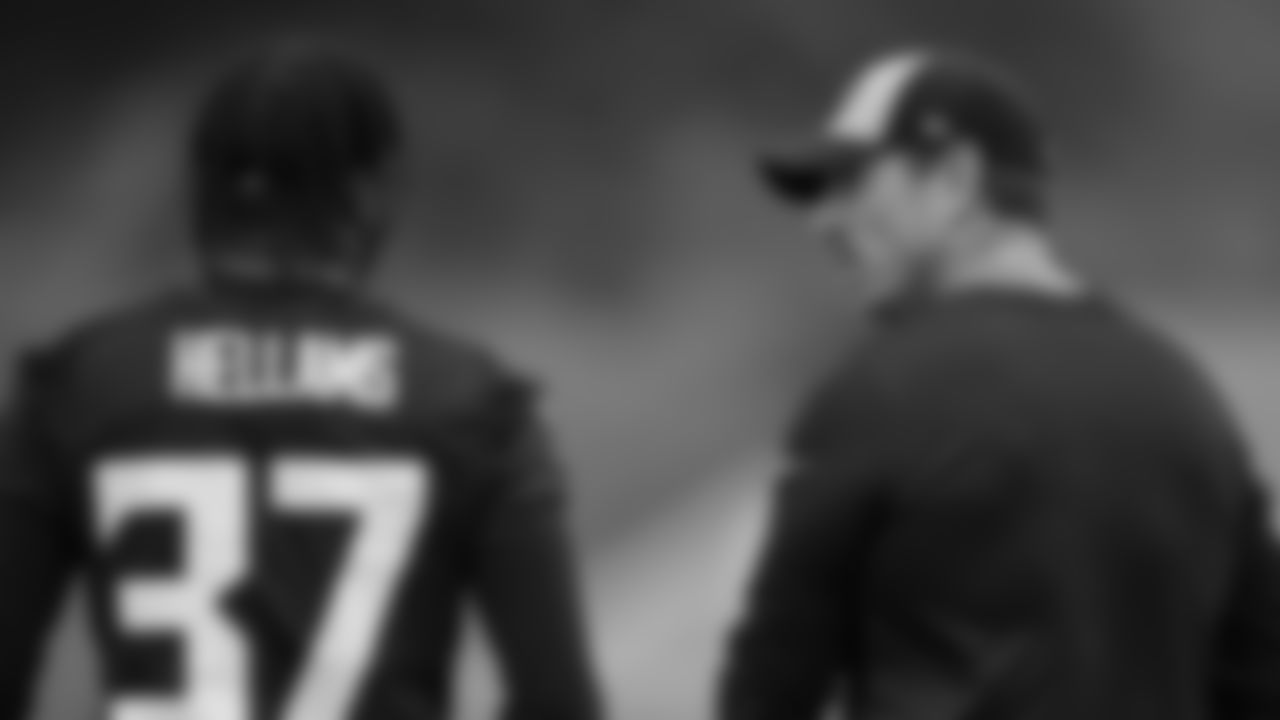 Atlanta Falcons defensive back DeMarcco Hellams #37 and defensive coordinator Ryan Nielsen during OTA practice at Atlanta Falcons Headquarters in Flowery Branch, Georgia, on Thursday, May 18, 2023. (Photo by Shanna Lockwood/Atlanta Falcons)