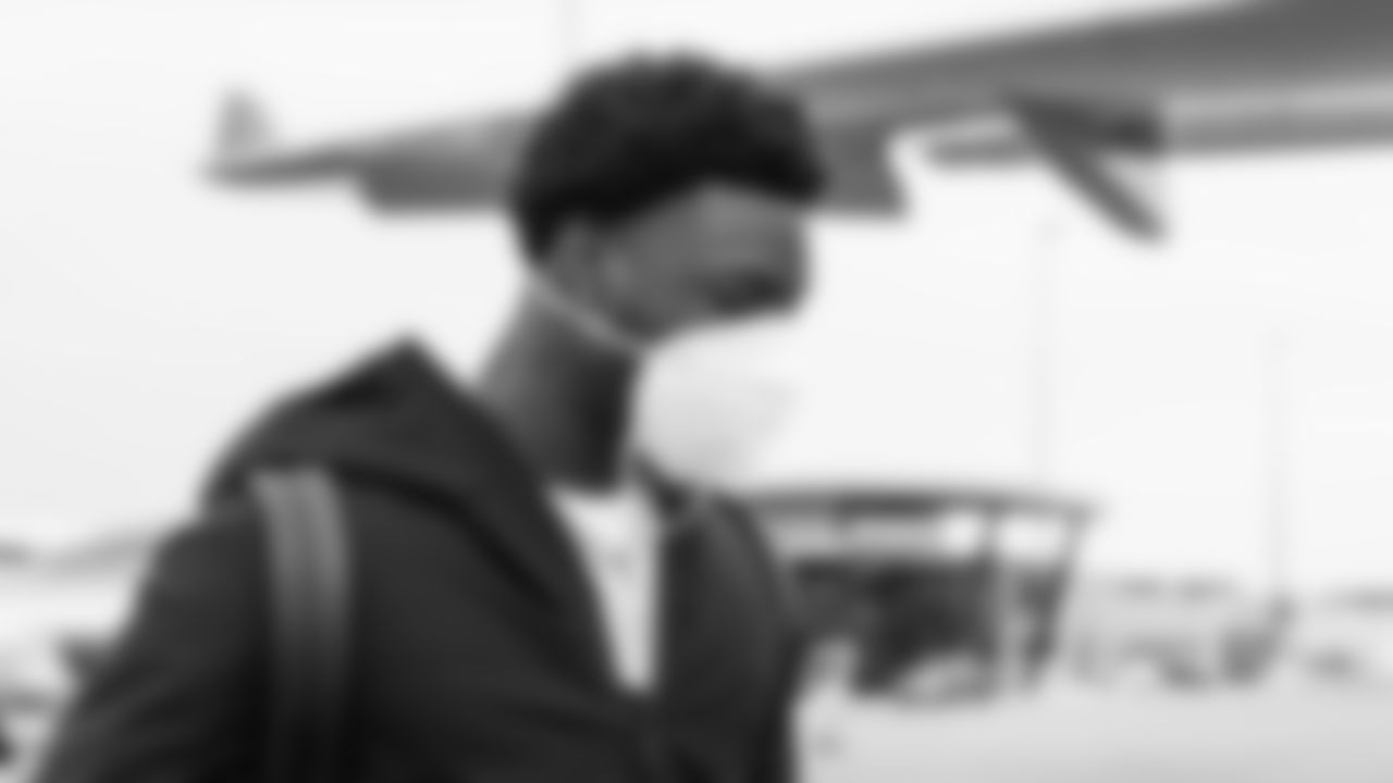Atlanta Falcons wide receiver Calvin Ridley #18 travels to face the Tampa Bay Buccaneers on January 2, 2021.